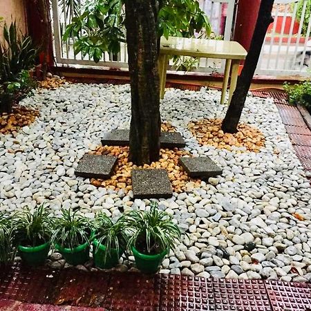 Entire House With 4 Rooms Near Sm Molino And Vermosa Ayala Imus 外观 照片